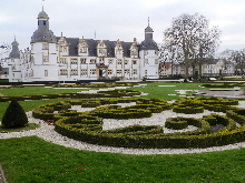 Schloss Neuhaus